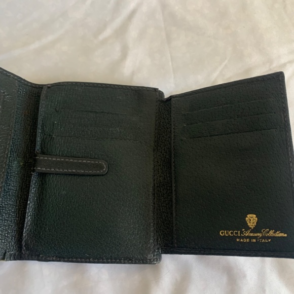 Vintage Gucci wallet - Picture 9 of 11
